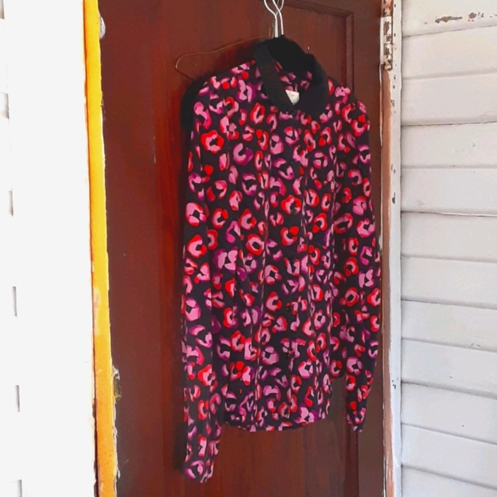 Kate Spade button down blouse 34 in bust or sz 4